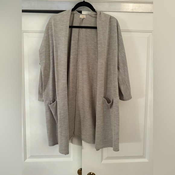 Sweaters - One Size Open Sweater